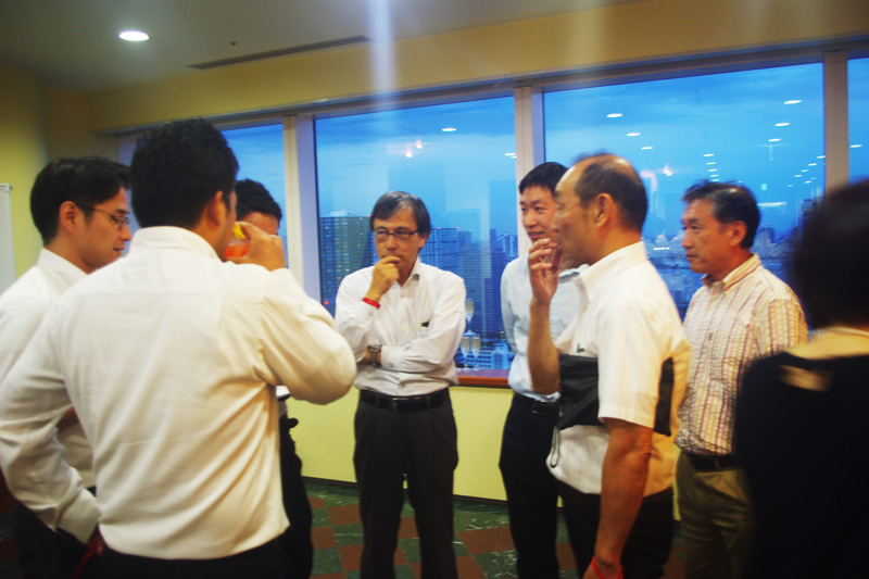 group-thinking-during-game