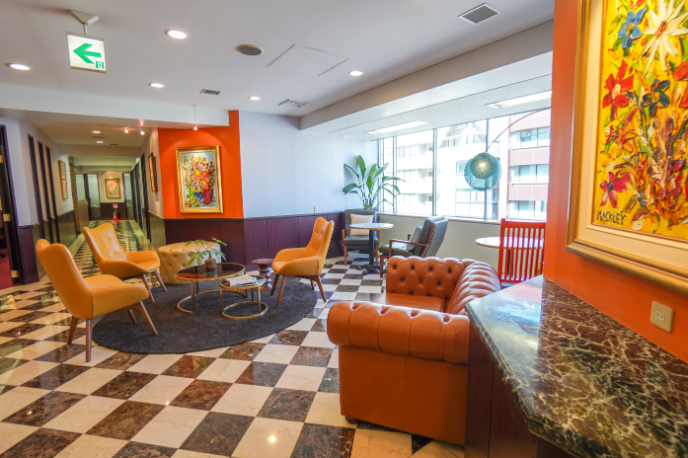 明るいワークスペース