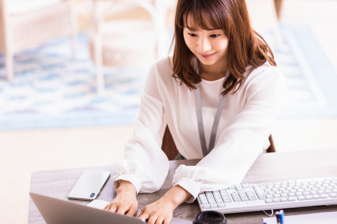 働く女性