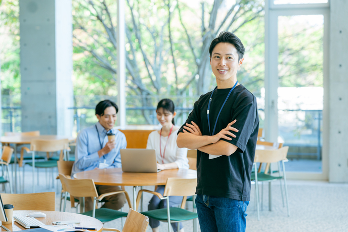ワークバランスを楽しんでいる男性