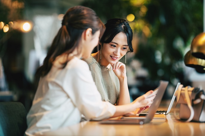 女性社員