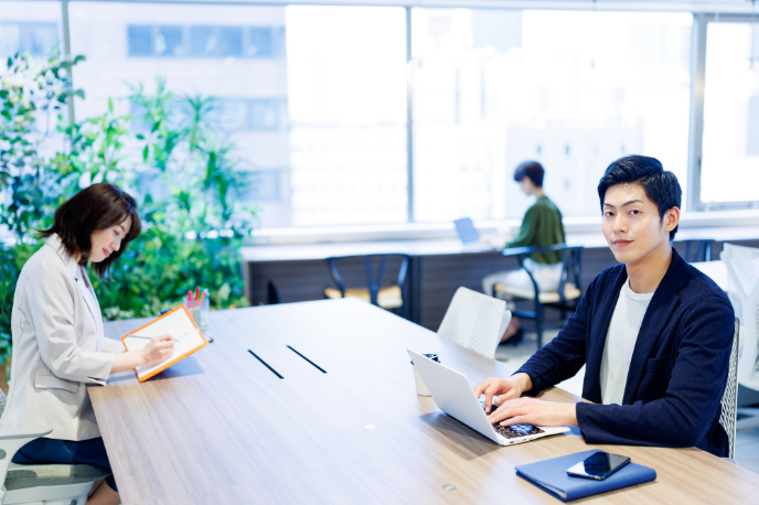 シェアオフィスを使ってる従業員