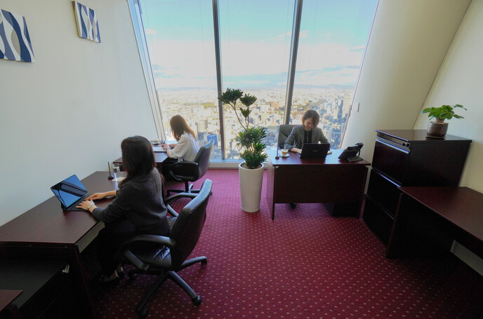 サーブコープ名古屋ルーセントのレンタルオフィス