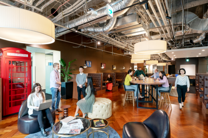 コーワーキングスペースで異業種交流