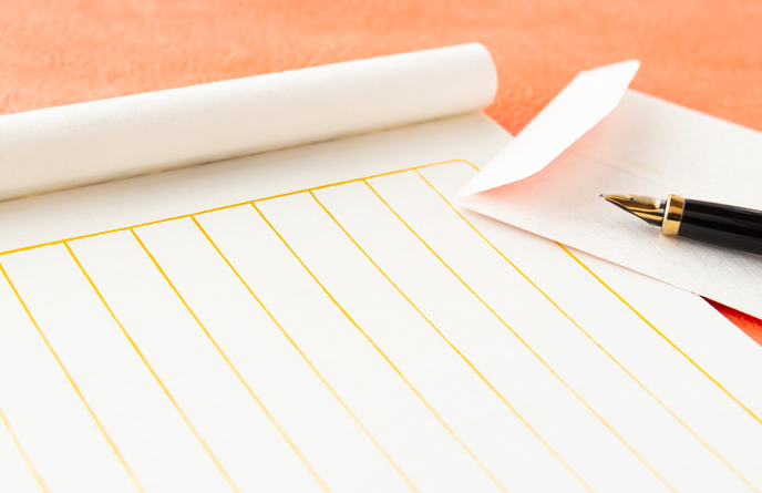 お礼状の紙とペン