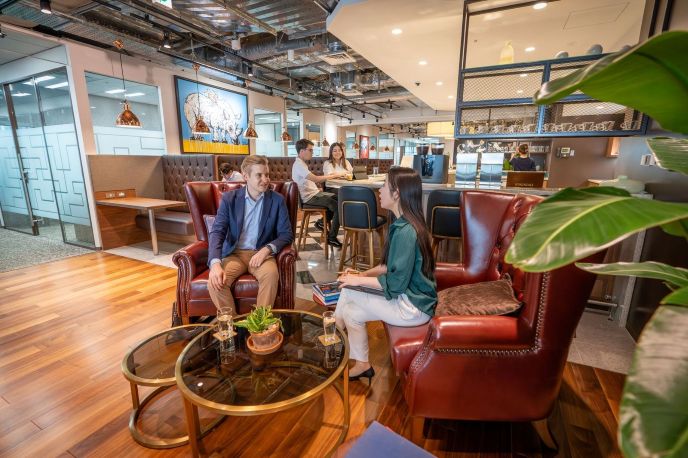 サーブコープヤンマー東京のコワーキングスペースを利用している個人事業主