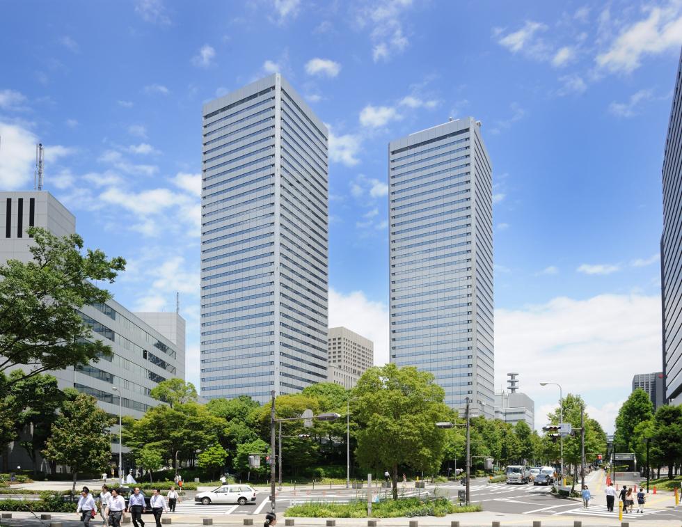 サーブコープ、TWIN 21 MID タワーの外観