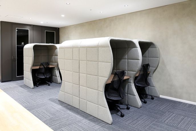 防音対策がされている半個室・ブースタイプのレンタルオフィスのイメージ