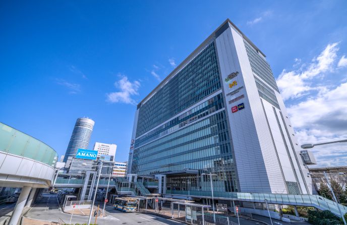 新横浜駅周辺の利便性が高く、名古屋や大阪へのアクセスにも優れたオフィスエリア