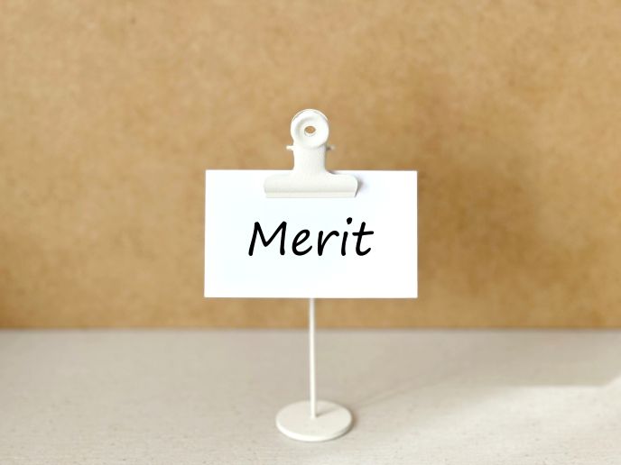 コワーキングスペースを法人契約するメリットを示すイメージ