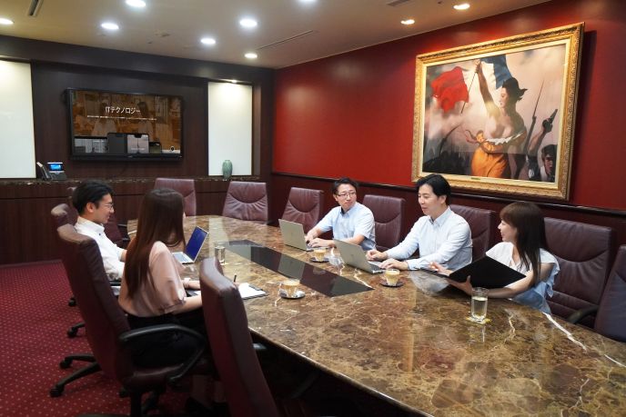 サーブコープ、青山パラシオタワーのおしゃれな貸会議室