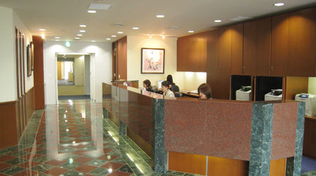 サンケイビル　受付エリア