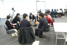 アイディア交換会の様子 sml_Discussion